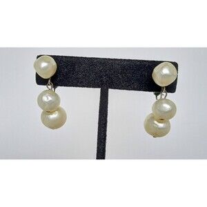 Vintage MARVELLA Faux Pearl Dangling Clip-on Earrings